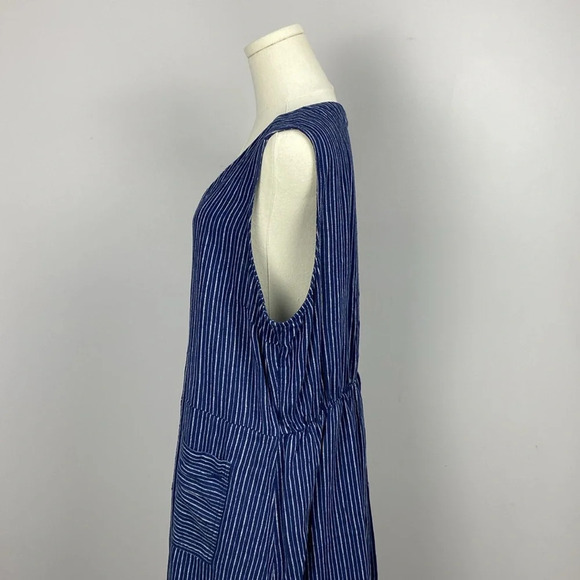 Sleeveless Striped Linen-Blend Fit & Flare Dress - Picture 11 of 13